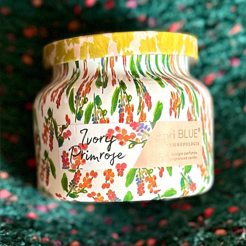 ‼️RARE‼️🎸Capri Blue🎸🔥NWT🔥Petite Floral Glass Jar Candle 8 Oz in Ivory Primrose